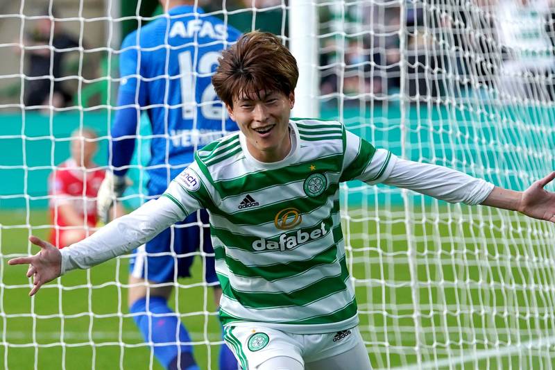 Abuse of Celtic ace Kyogo Furuhashi highlights... (24 Aug