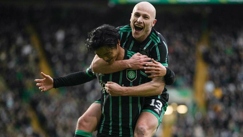 Match Gallery | Celtic v St Johnstone