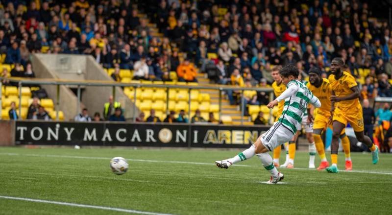 Celtic Surprisingly Top of SPFL Chart