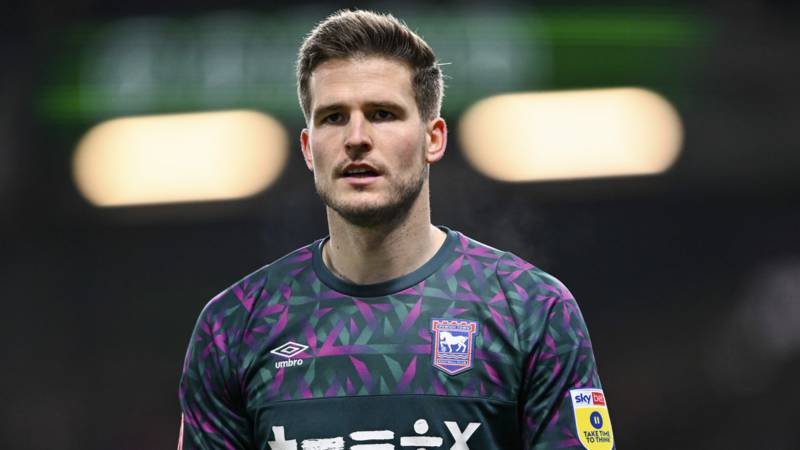 Ipswich Town goalkeeper could sign pre-contract with Celtic