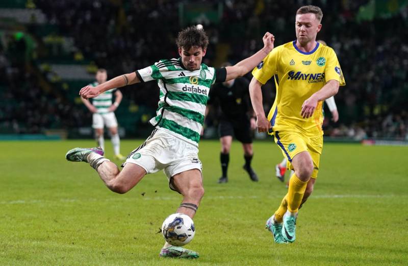 Celtic reject bid for highly rated midfielder, Ireland’s Stapleton joins Reading