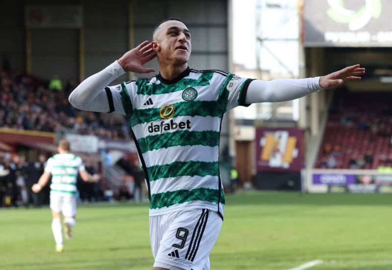 Sutton hails ‘different’ Celtic star for doing something he’s never seen before