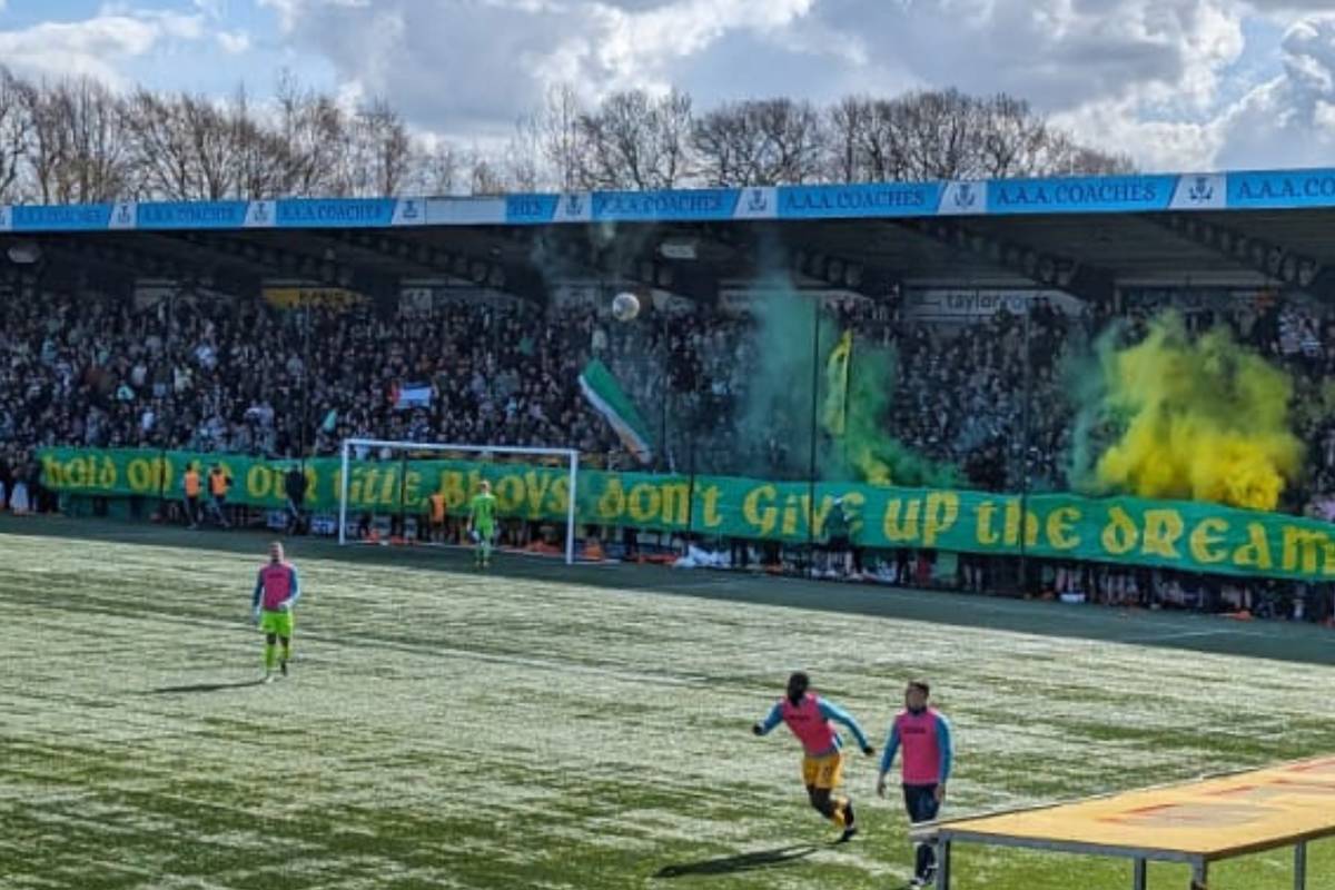 Second Celtic display with smoke bombs and title message - Herald ...