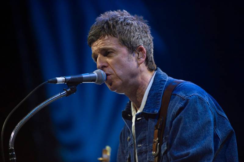 Noel Gallagher shares who he thinks will win the league after watching Celtic vs Rangers