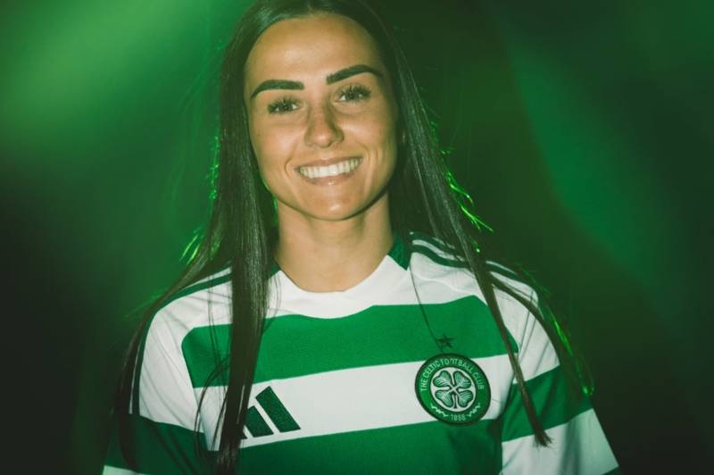 Celtic FC Women sign midfielder Shannon McGregor