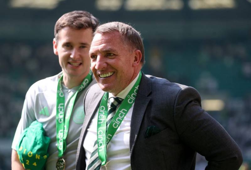 ‘I’m hearing’ – Pundit Claims Celtic Close to Double Signing