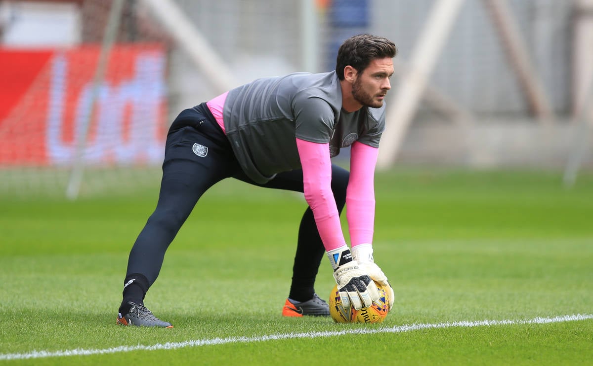 Watch: Craig Gordon Pulls A Karius As Celtic Scrape Through