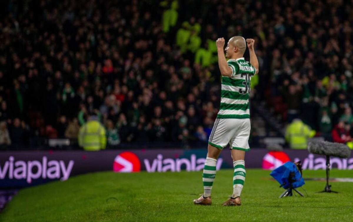 Hilarious Image of Celtic Duo Daizen Maeda and Reo Hatate Surfaces Online