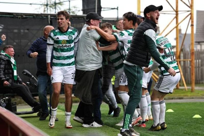 ‘No players accosted’ – Stuart Kettlewell has say on Celtic fans’ pitch invasion after late winner at Motherwell