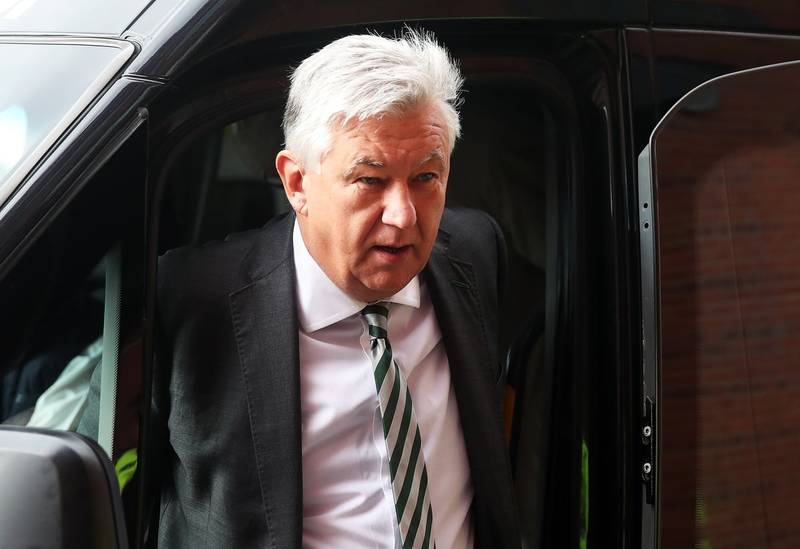 McAvennie shares ‘terrifying’ Celtic verdict – ‘I blame the board’